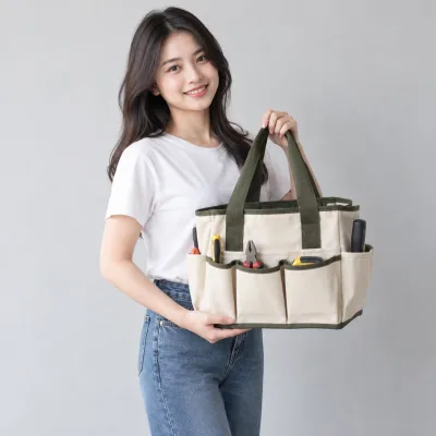 Túi Canvas Đựng Dụng Cụ Nhiều Ngăn – ảnh sản phẩm với người mẫu Việt Nam