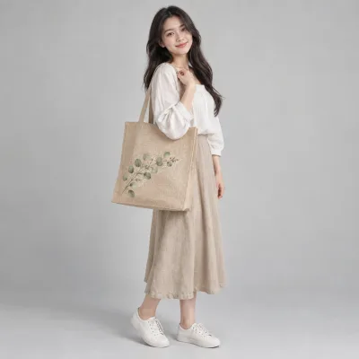 Túi Linen In Tên Riêng Làm Quà – ảnh sản phẩm với người mẫu Việt Nam